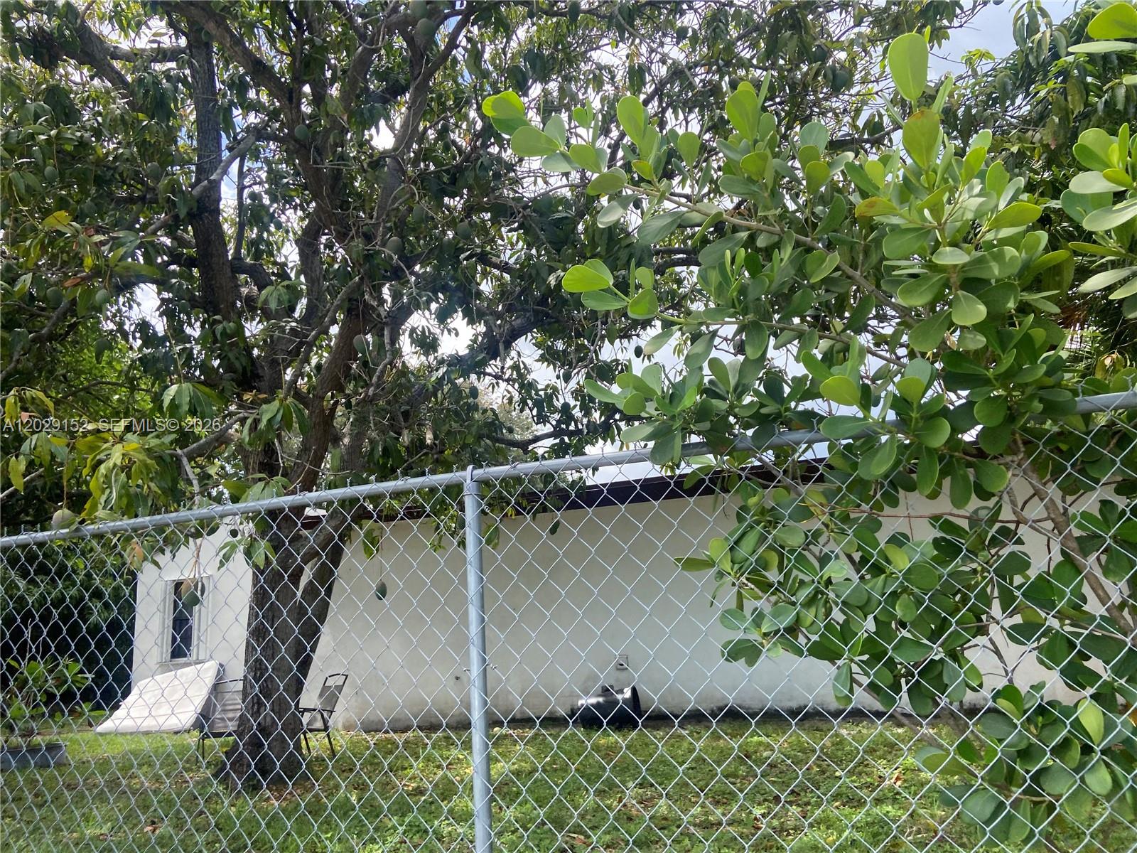 Hollywood East - Residential