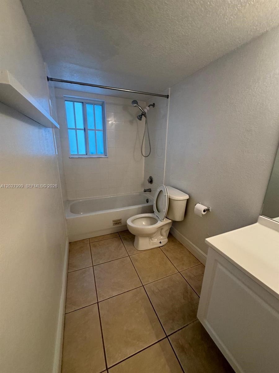 DORAL GARDENS II CONDO - Residential