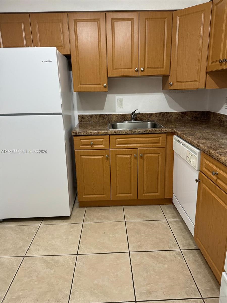 DORAL GARDENS II CONDO - Residential