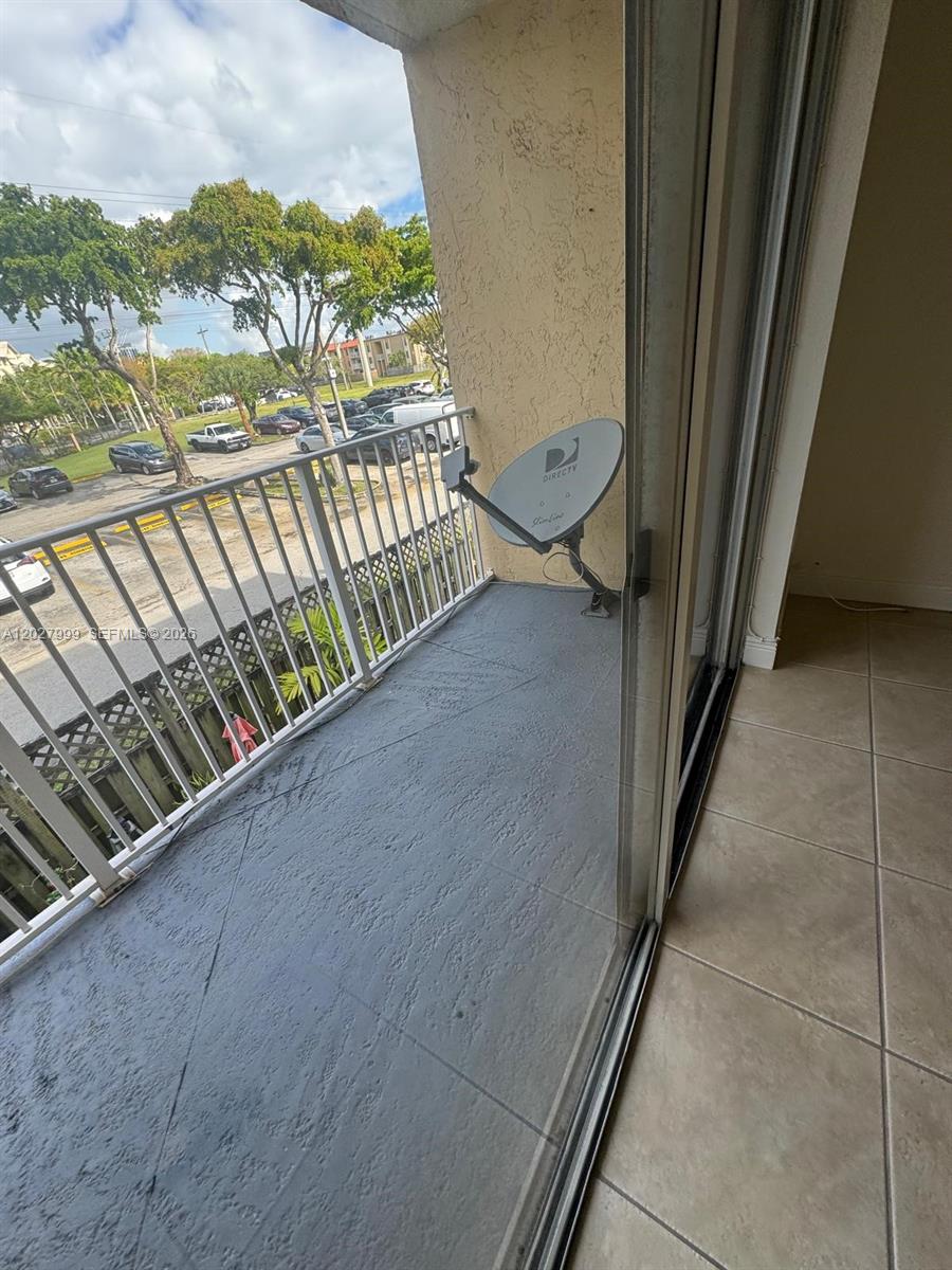 DORAL GARDENS II CONDO - Residential