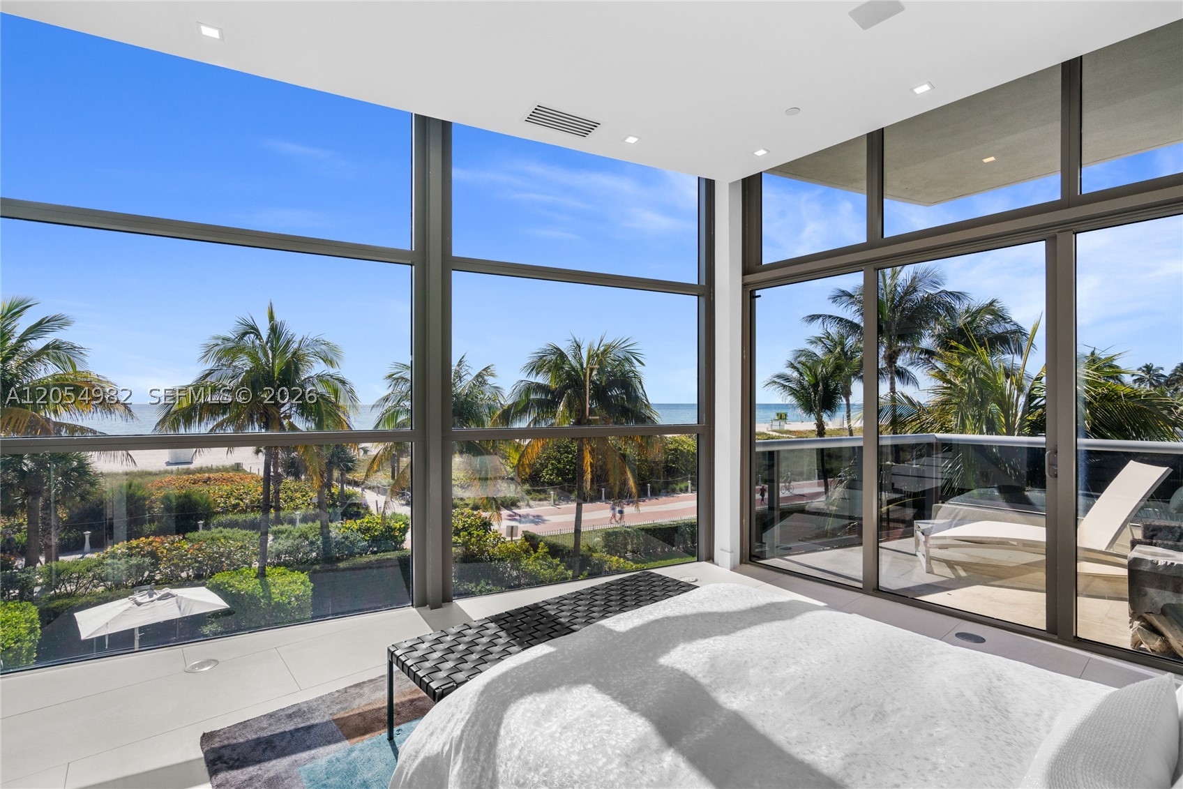 MEI CONDO - Residential