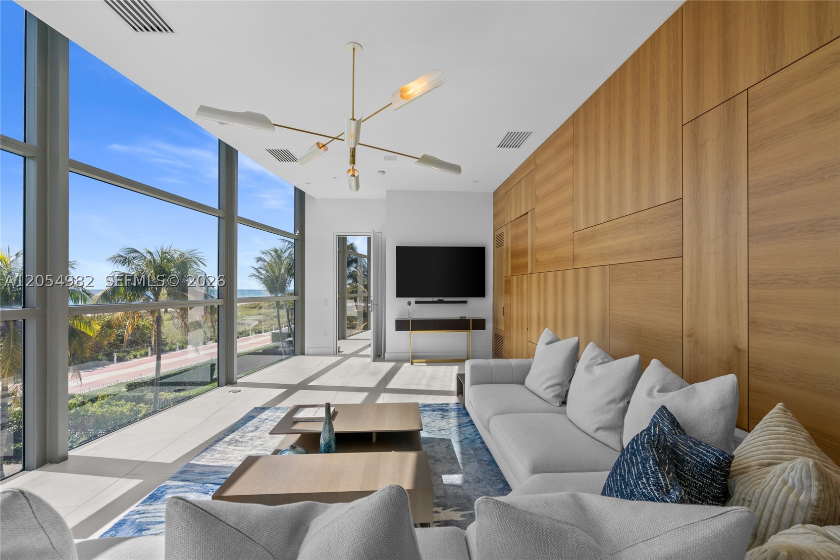 MEI CONDO - Residential