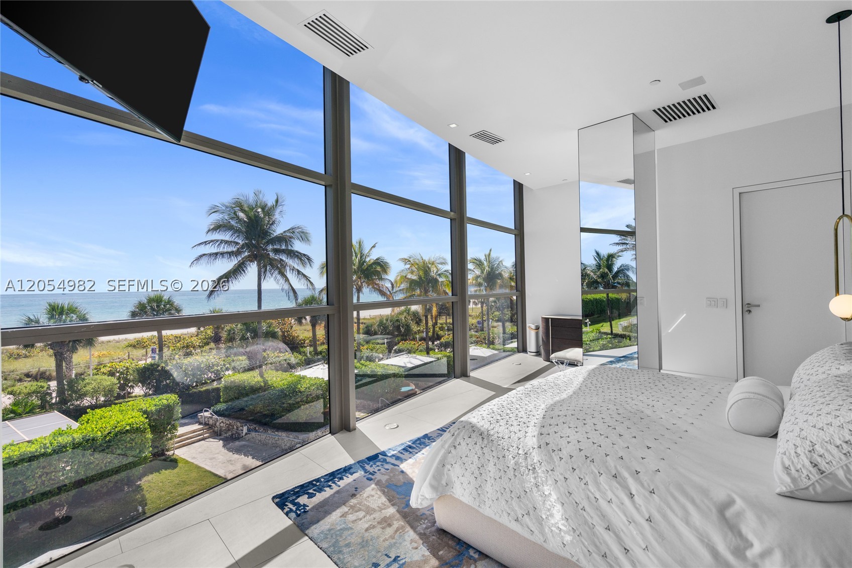 MEI CONDO - Residential
