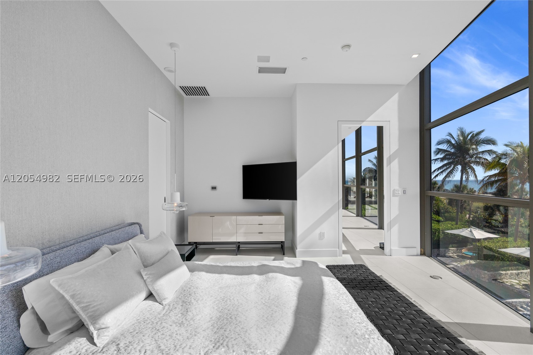 MEI CONDO - Residential