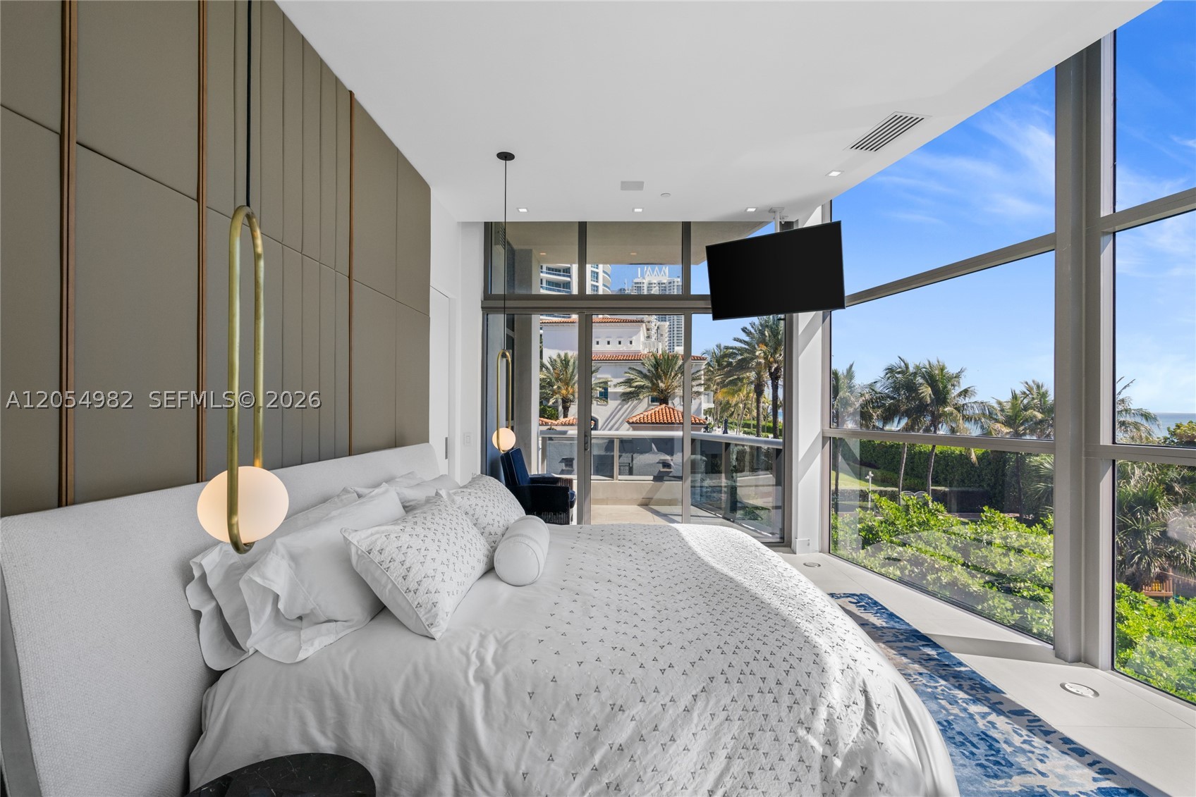 MEI CONDO - Residential
