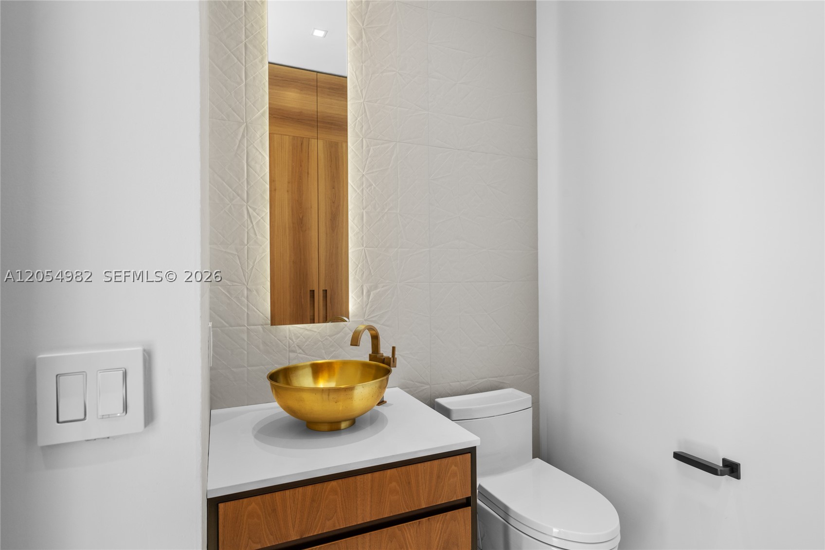 MEI CONDO - Residential