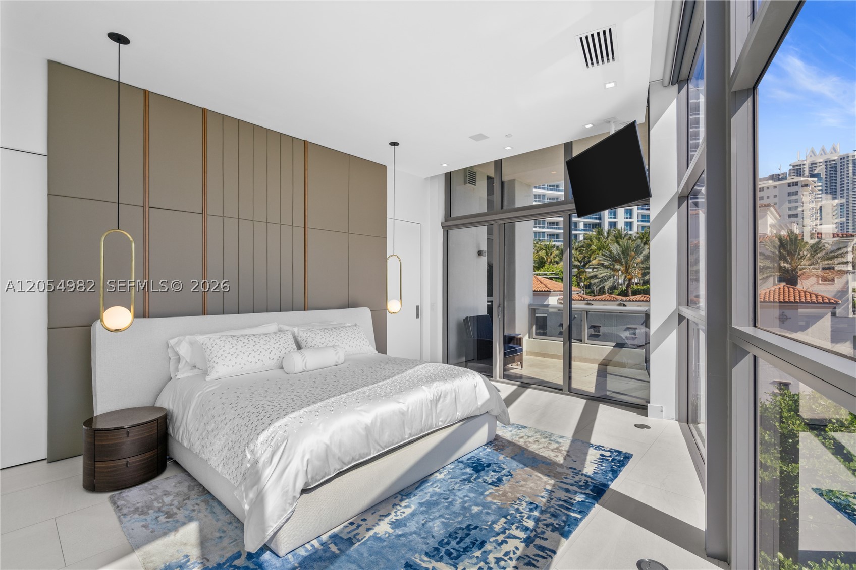 MEI CONDO - Residential