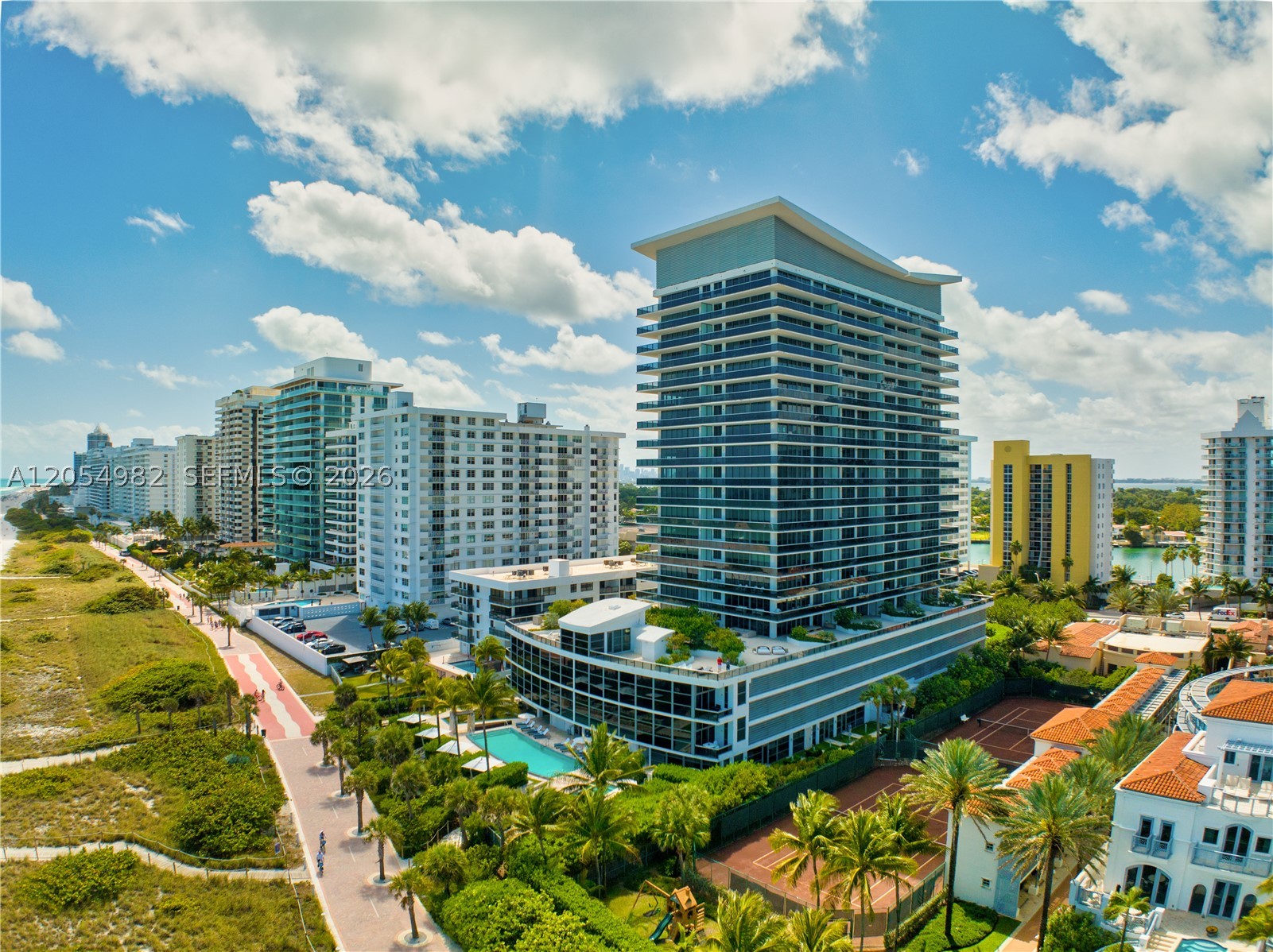 MEI CONDO - Residential