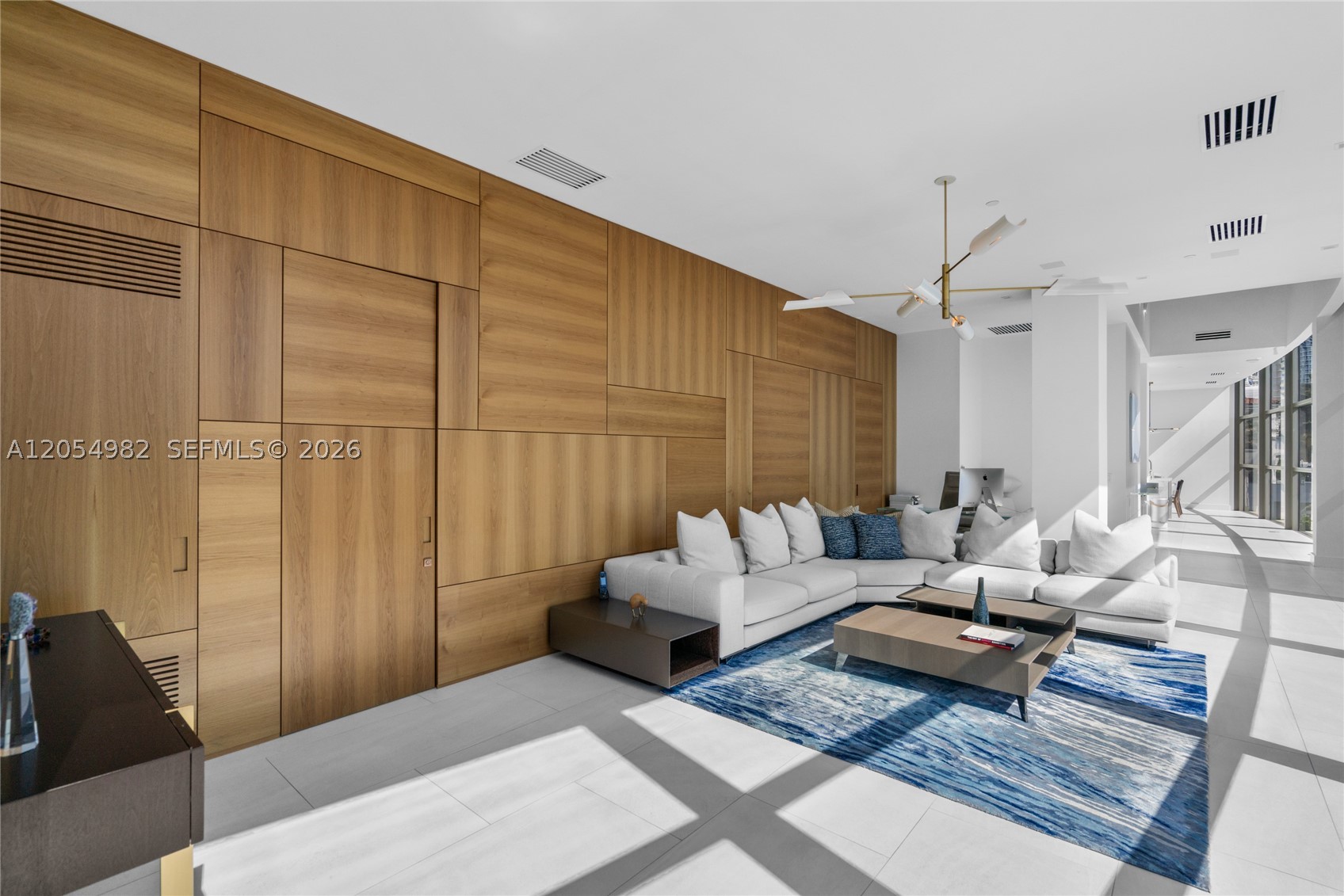 MEI CONDO - Residential