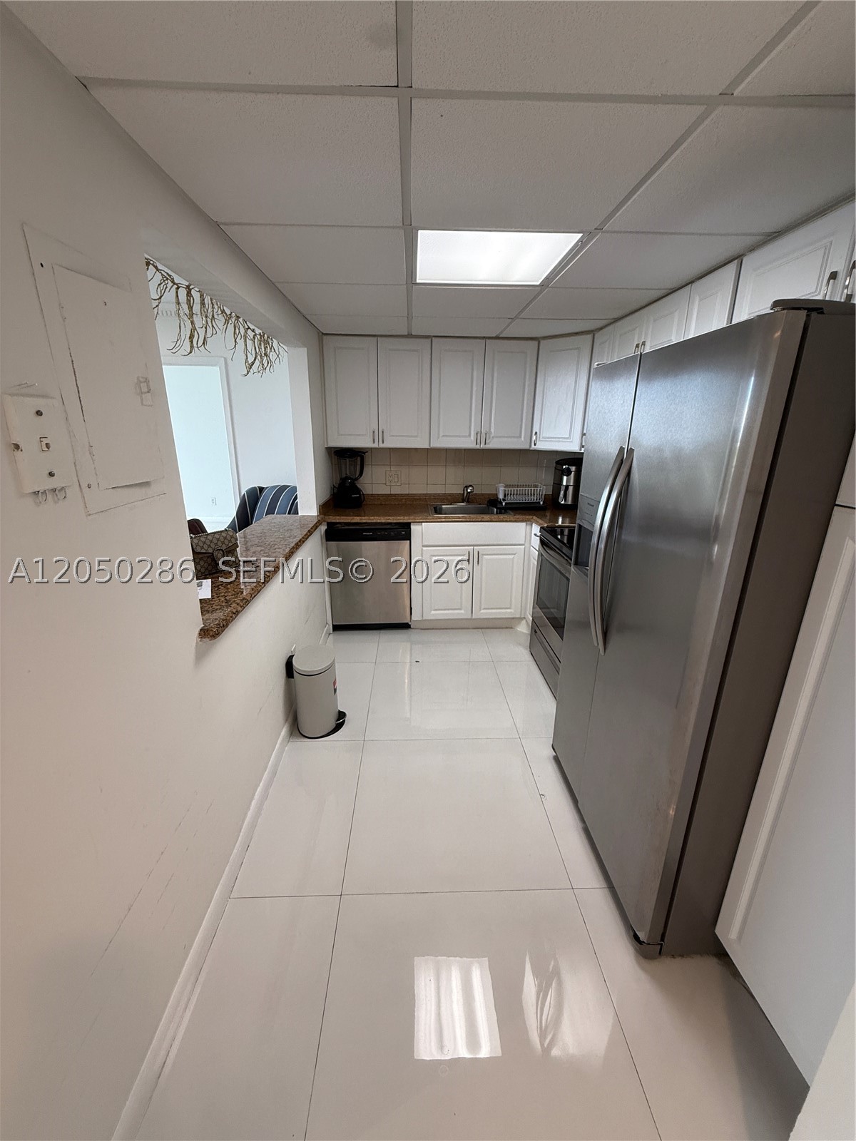 SAILBOAT CAY CONDO - Residential Lease
