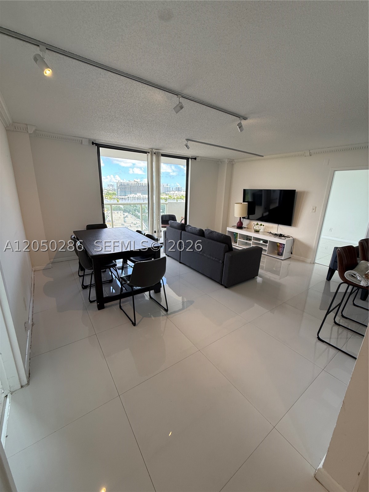 SAILBOAT CAY CONDO - Residential Lease