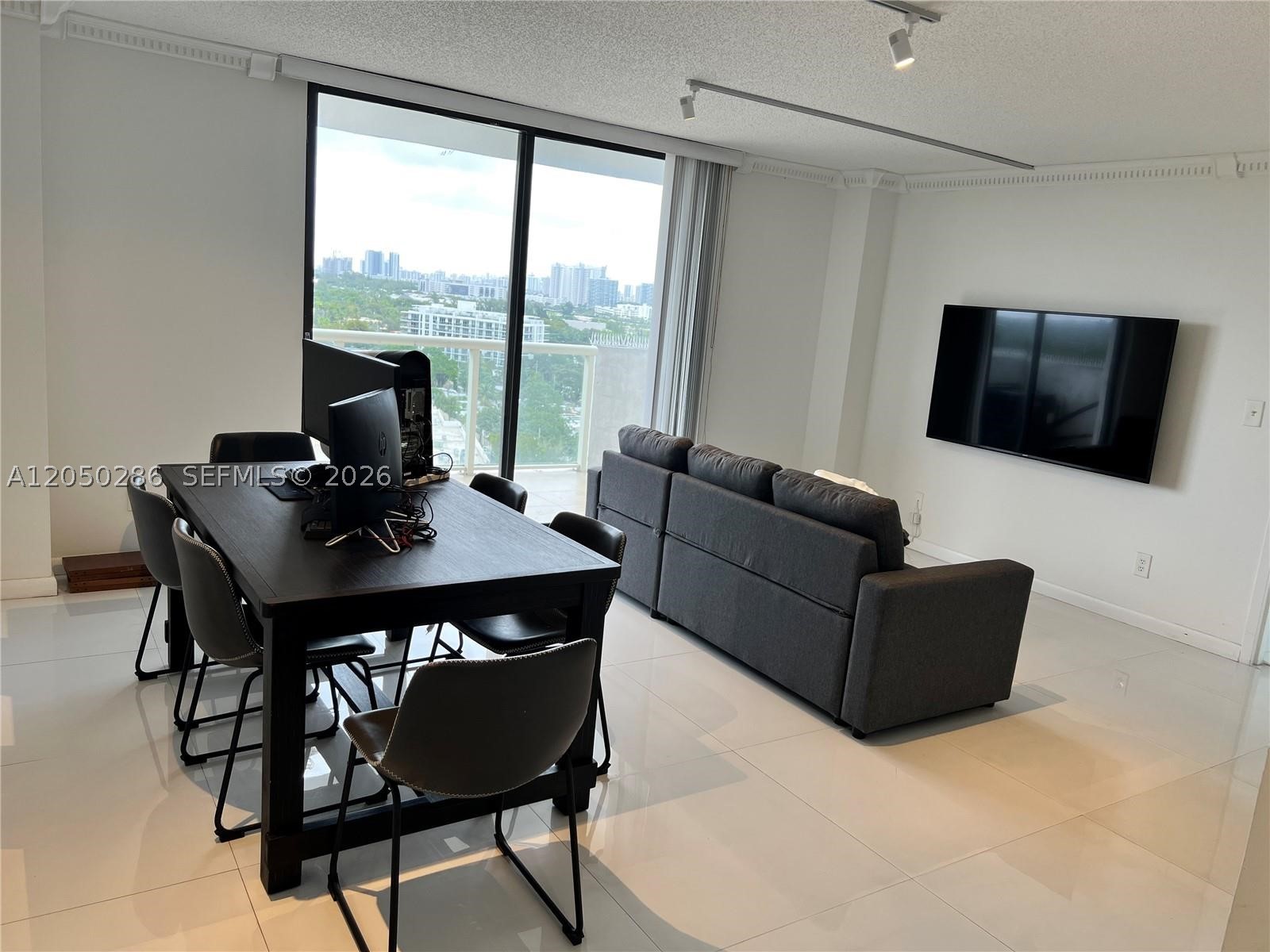 SAILBOAT CAY CONDO - Residential Lease