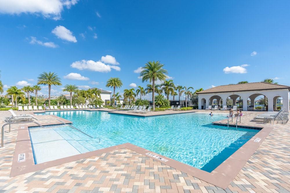COQUINA MAPLE RID - Residential