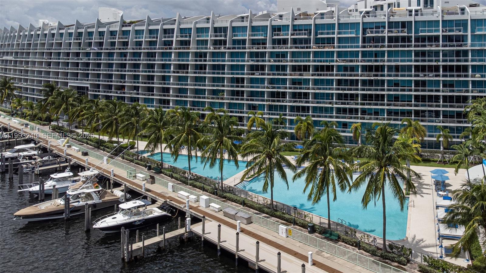 ARTECH RESIDENCES AT AVEN - Residential