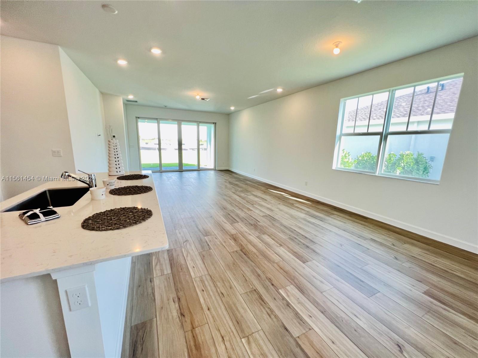 ARDEN PUD POD I NORTH - Residential Lease