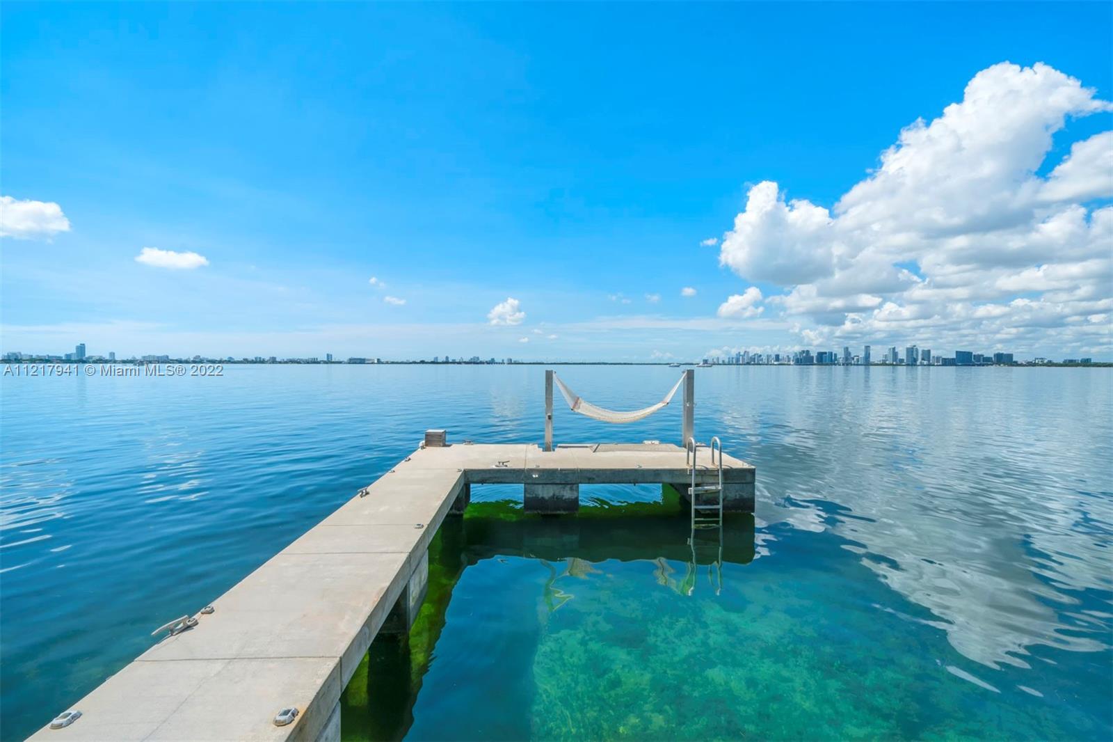 TREASURE ISLAND - Residential