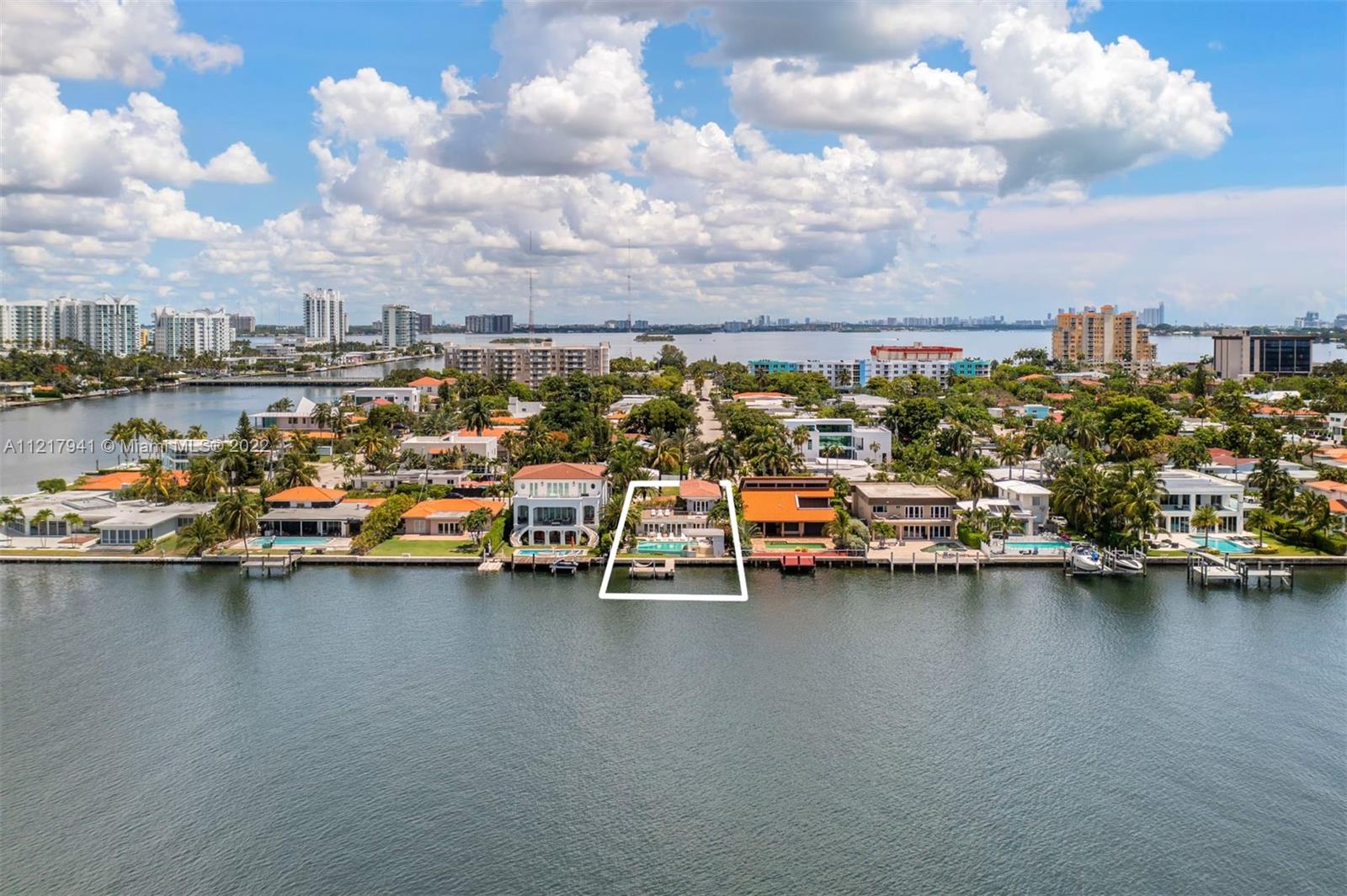 TREASURE ISLAND - Residential