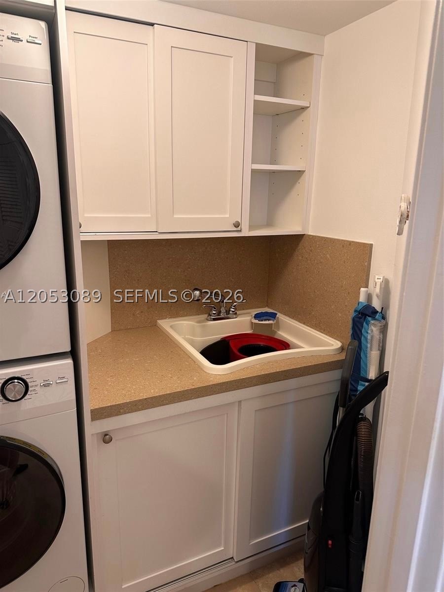 2080 OCEAN DRIVE CONDO - Residential Lease