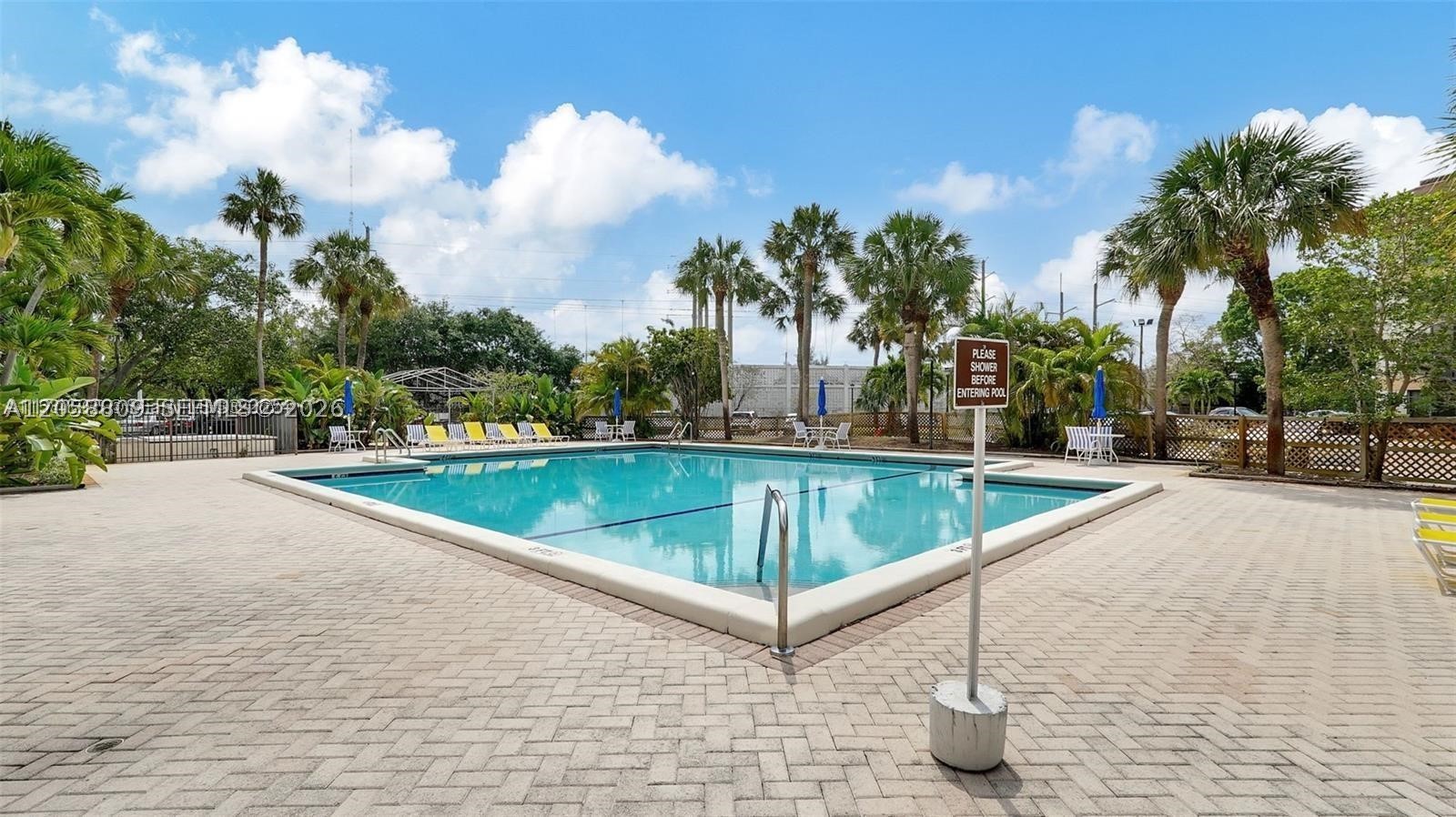 INVERWOOD CONDO - Residential