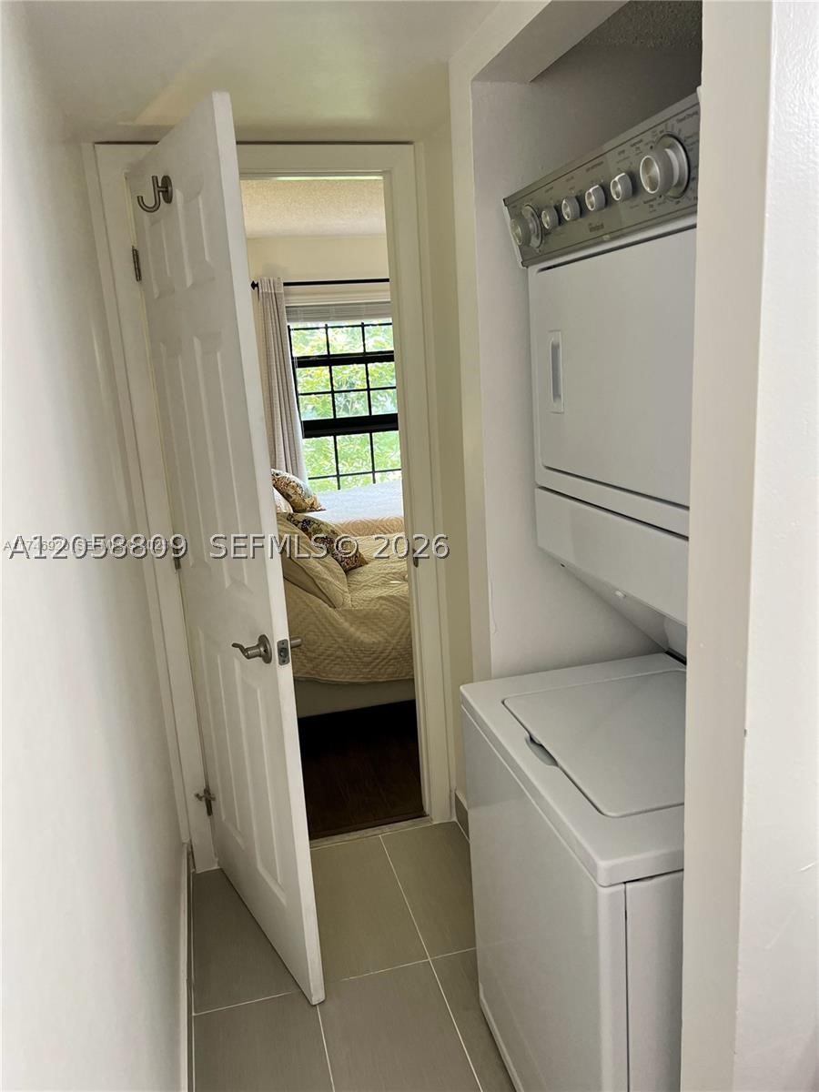 INVERWOOD CONDO - Residential