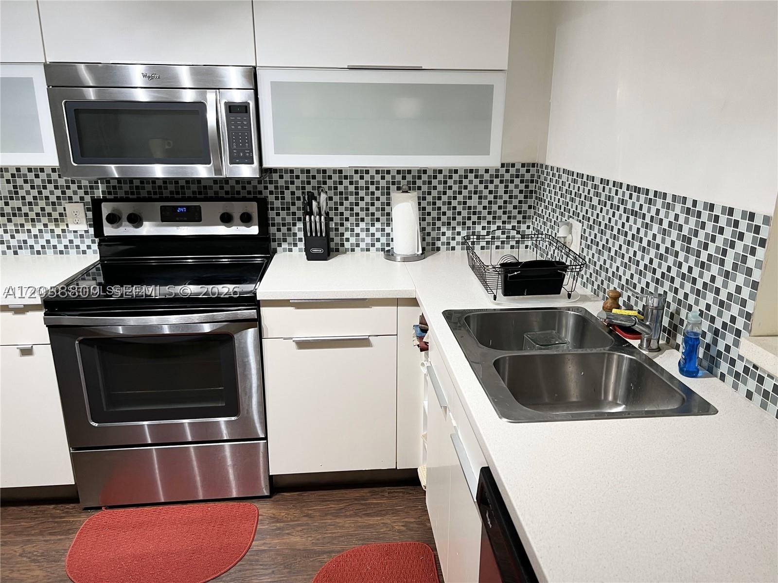 INVERWOOD CONDO - Residential