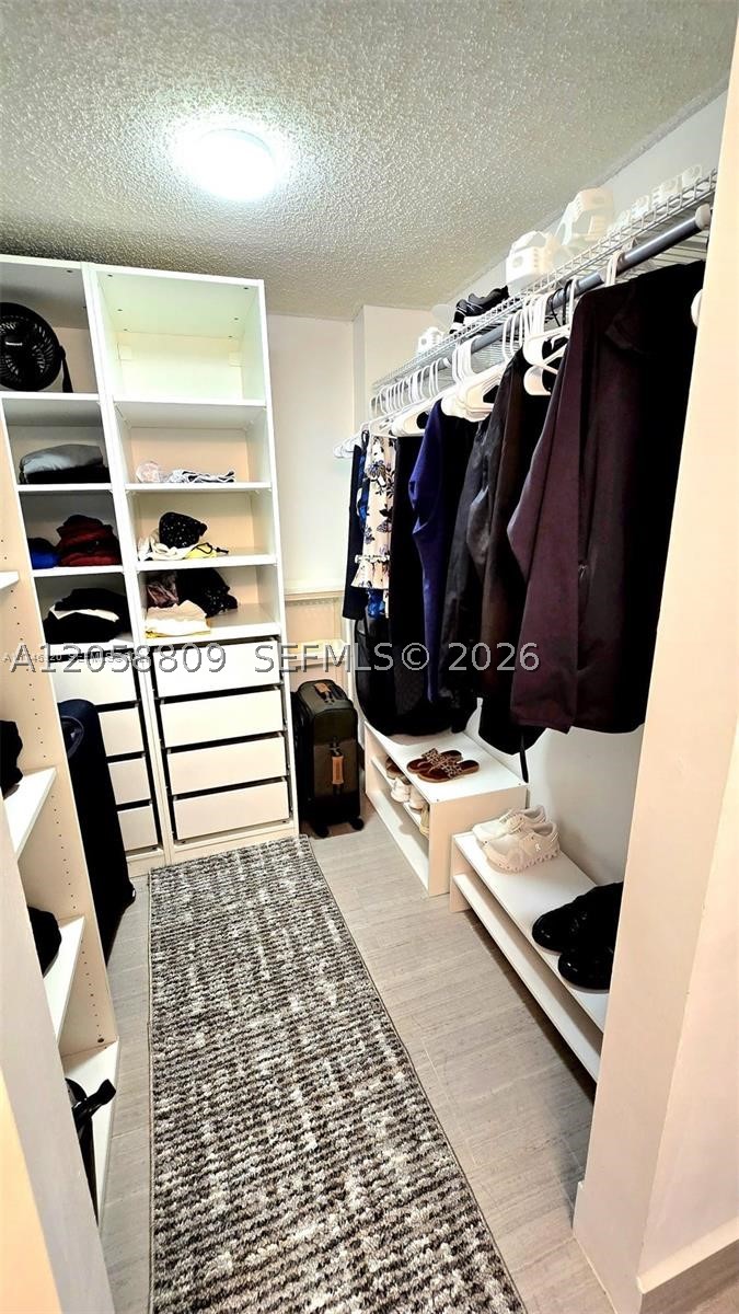 INVERWOOD CONDO - Residential