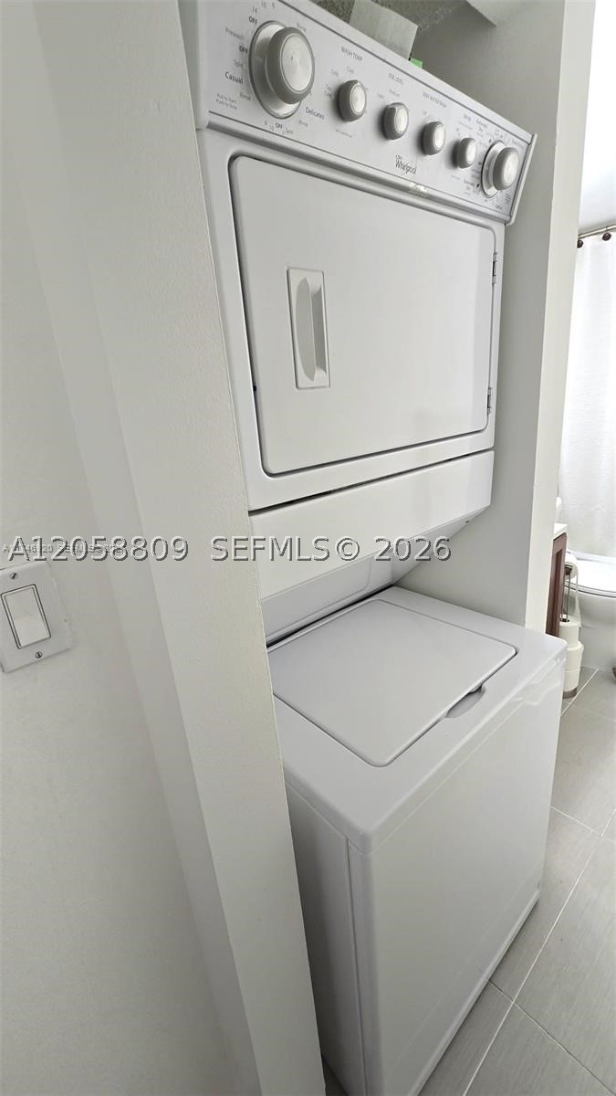 INVERWOOD CONDO - Residential
