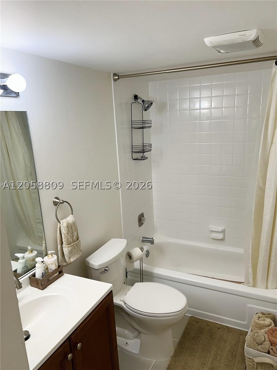 INVERWOOD CONDO - Residential