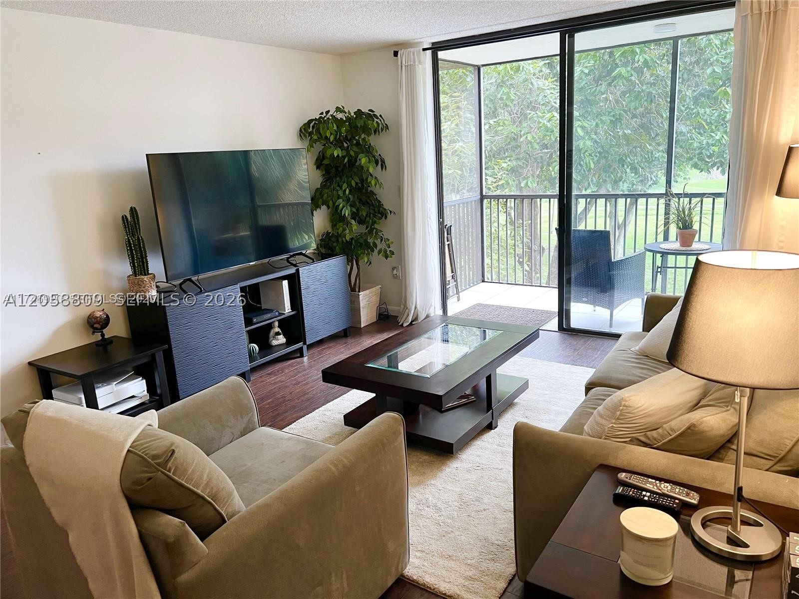 INVERWOOD CONDO - Residential