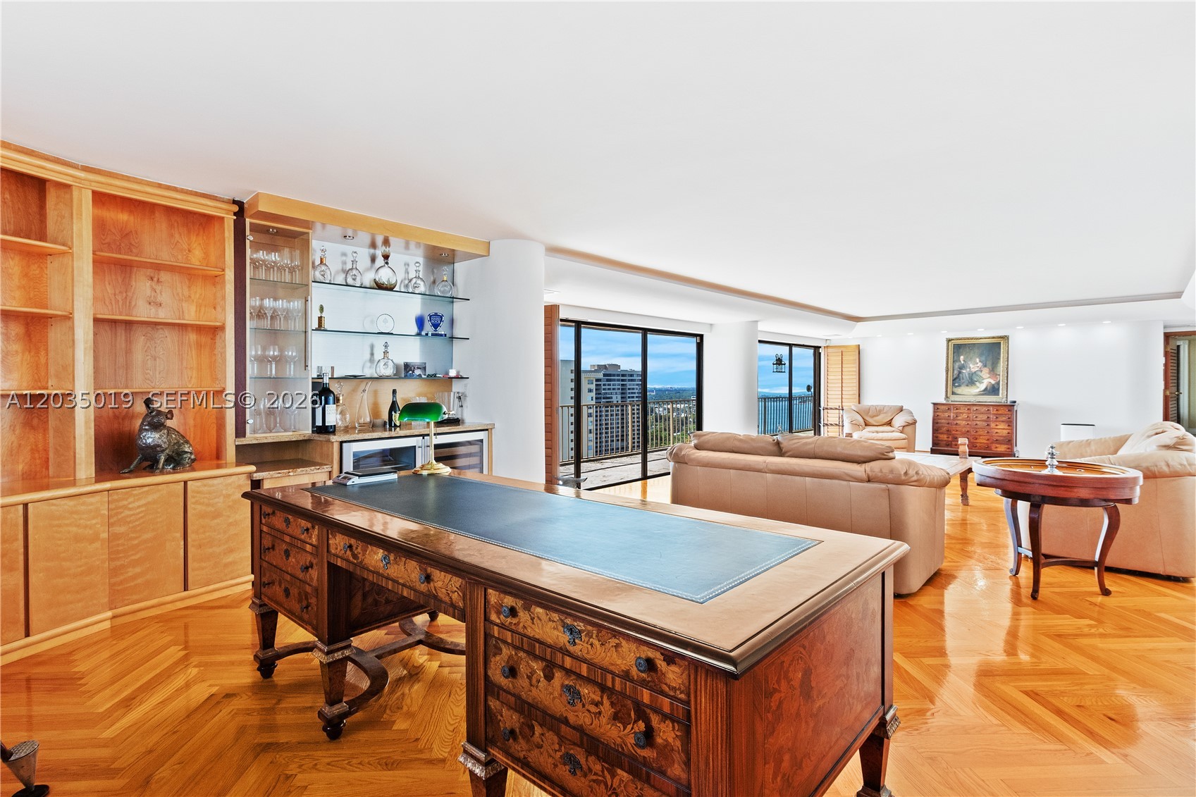 CRICKET CLUB CONDO - Residential