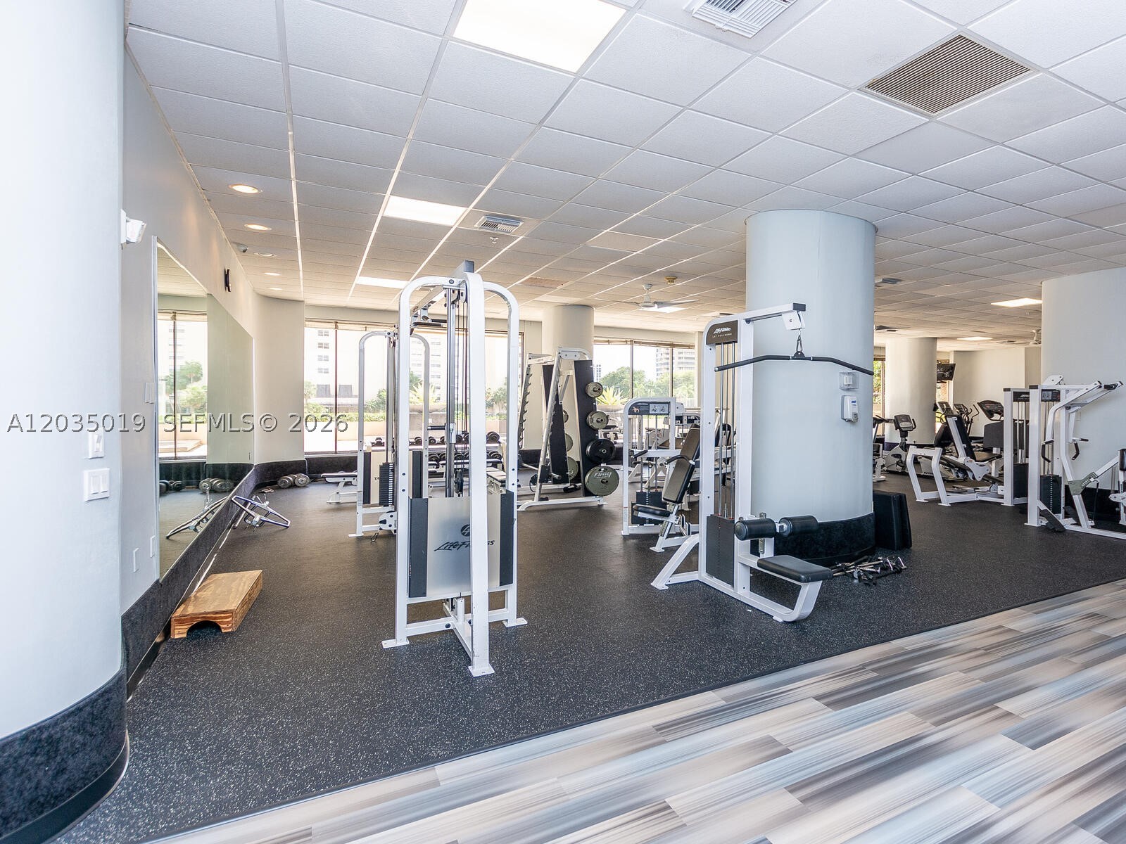 CRICKET CLUB CONDO - Residential