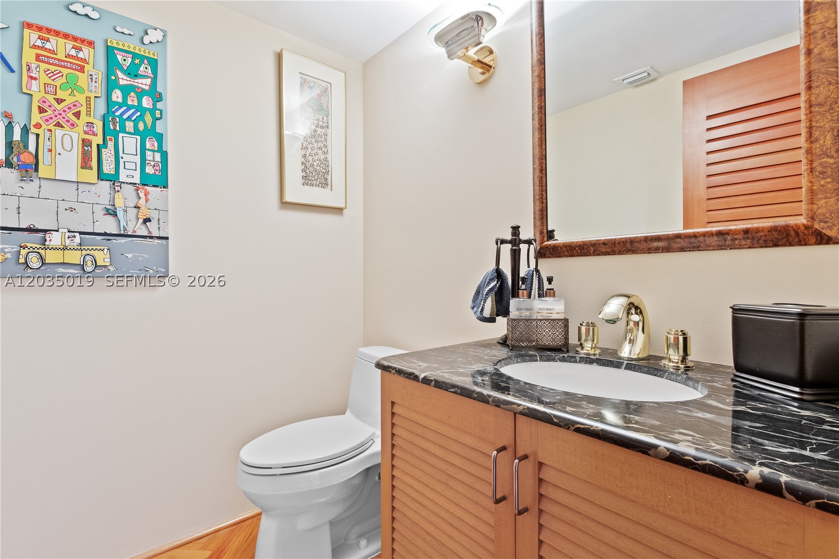 CRICKET CLUB CONDO - Residential