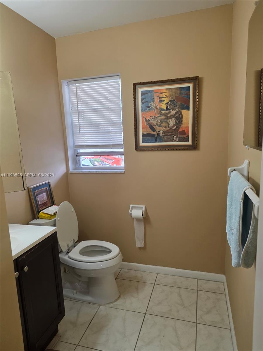 FOUR SEA SUNS CONDO - Residential