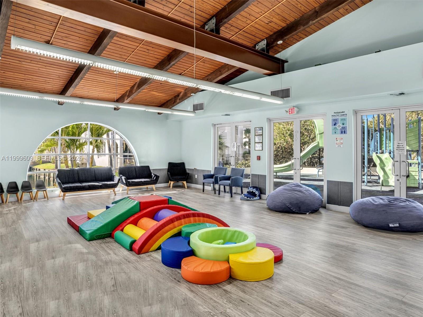 AVENTURA LAKES PHASE 1 - Residential