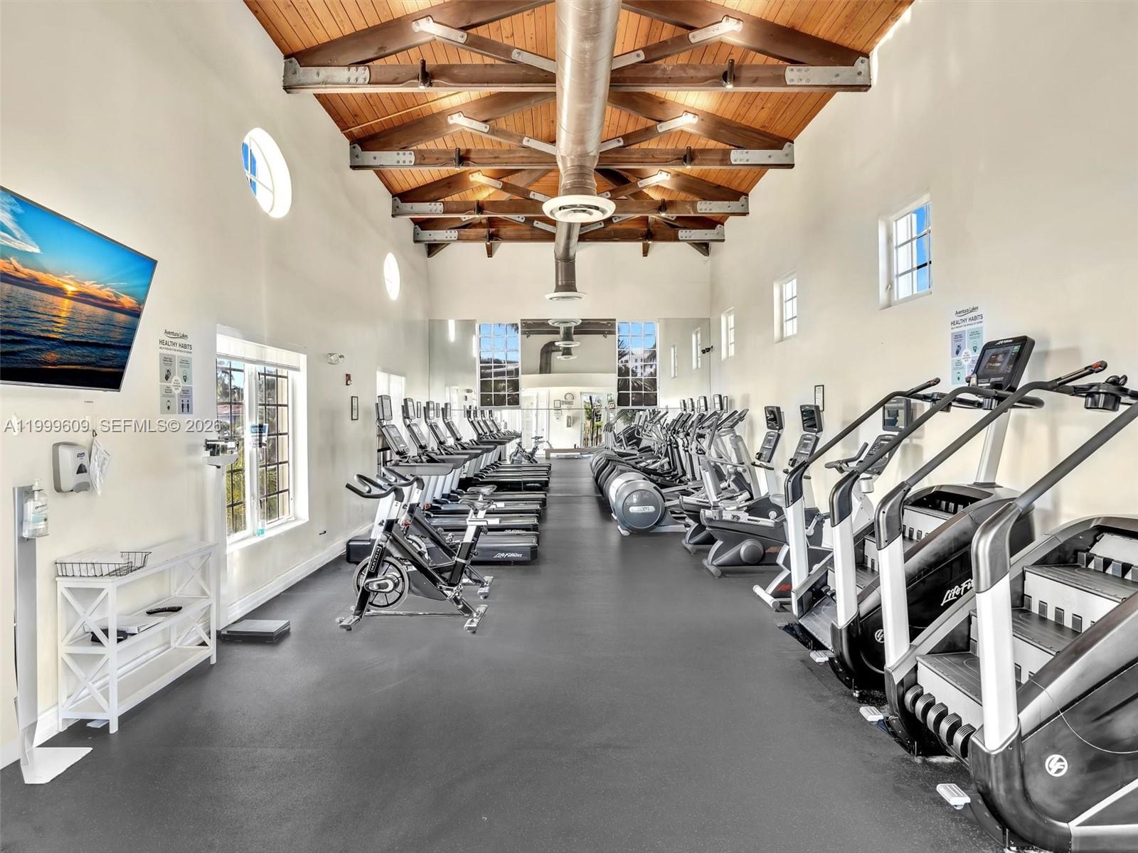 AVENTURA LAKES PHASE 1 - Residential