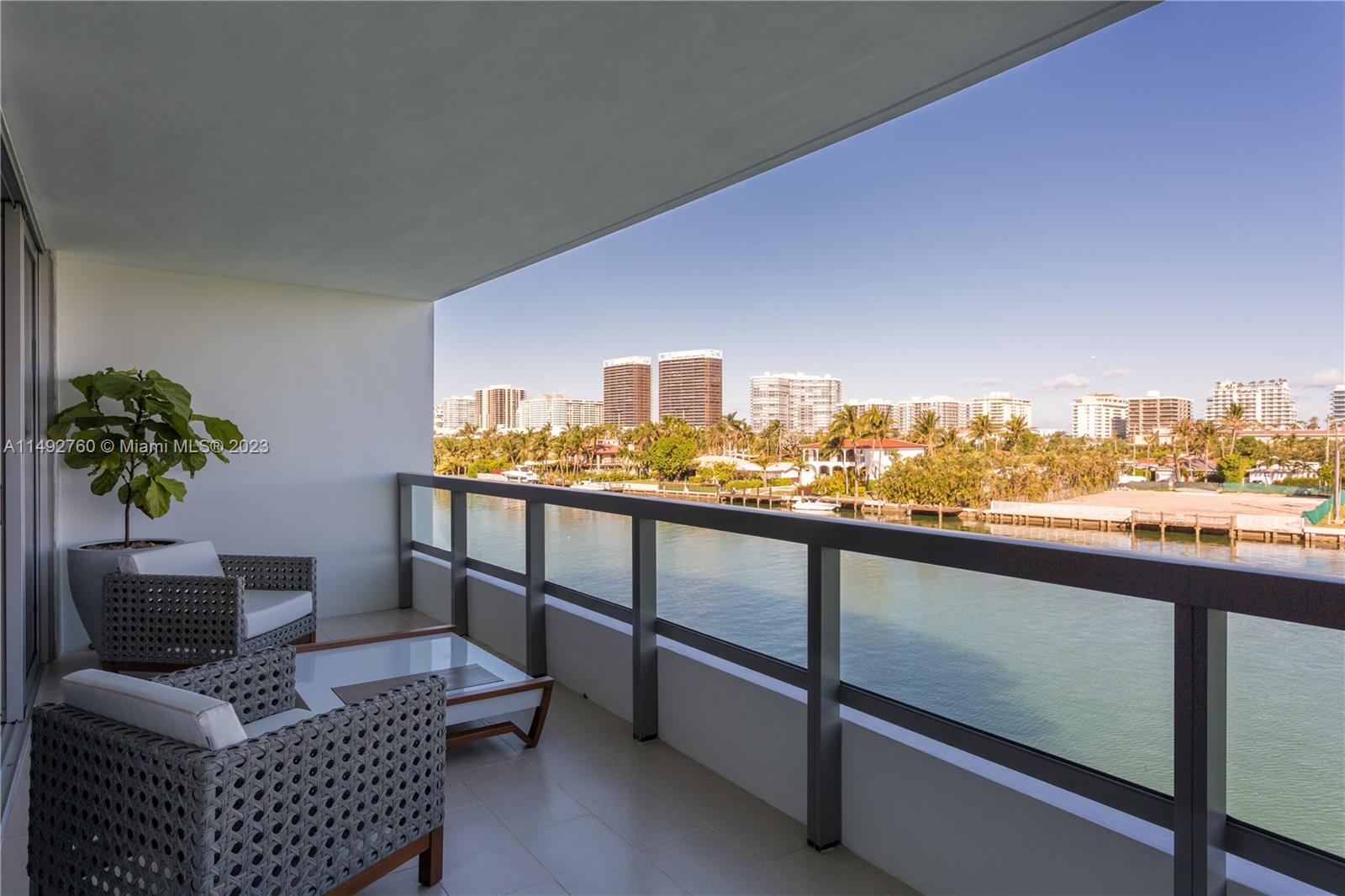 THE IVORY RESIDENCE CONDO - Residential Lease