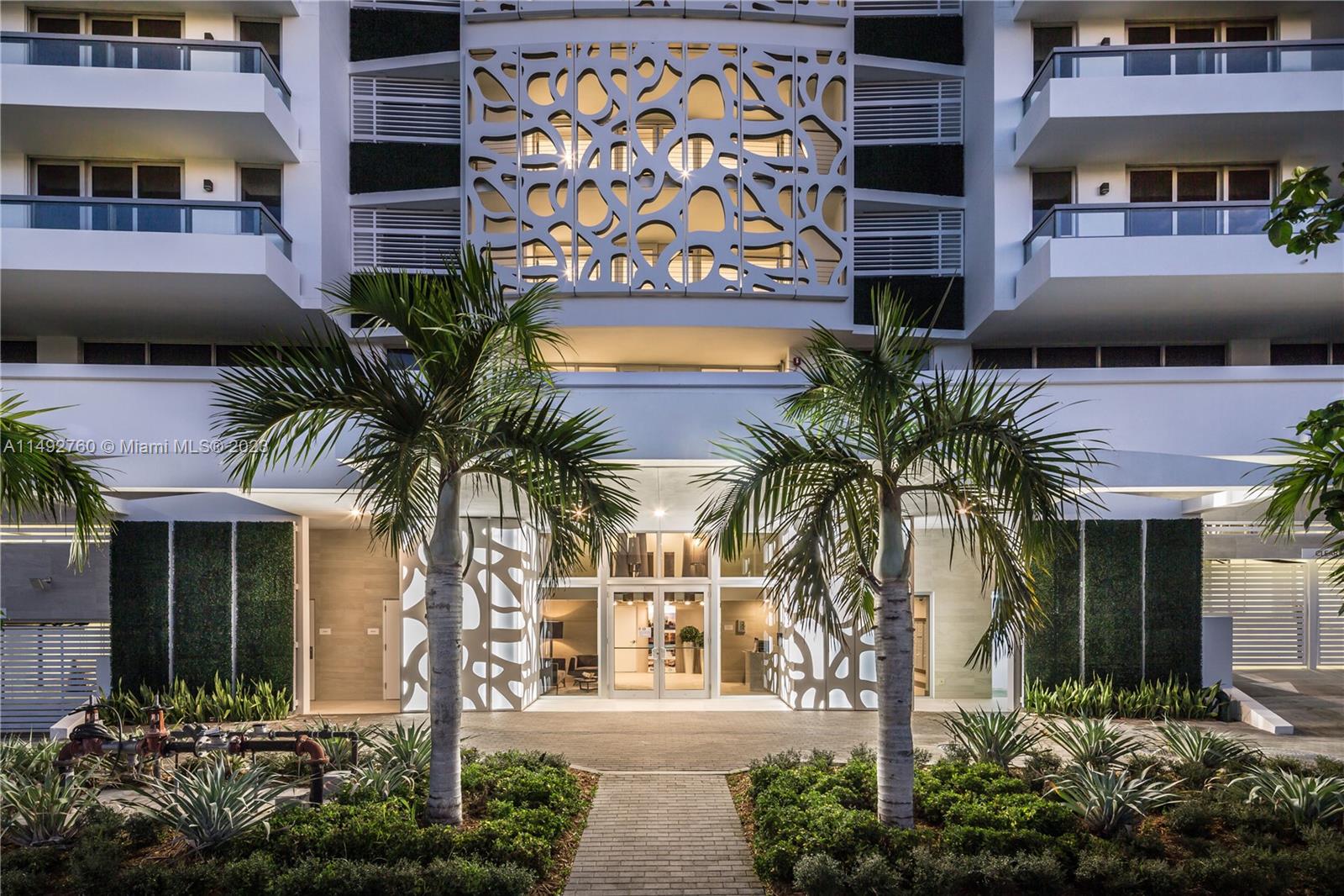 THE IVORY RESIDENCE CONDO - Residential Lease