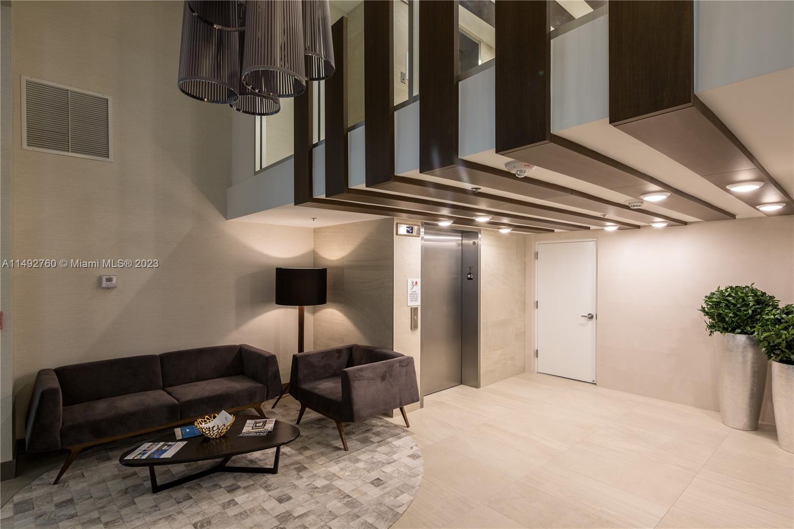 THE IVORY RESIDENCE CONDO - Residential Lease
