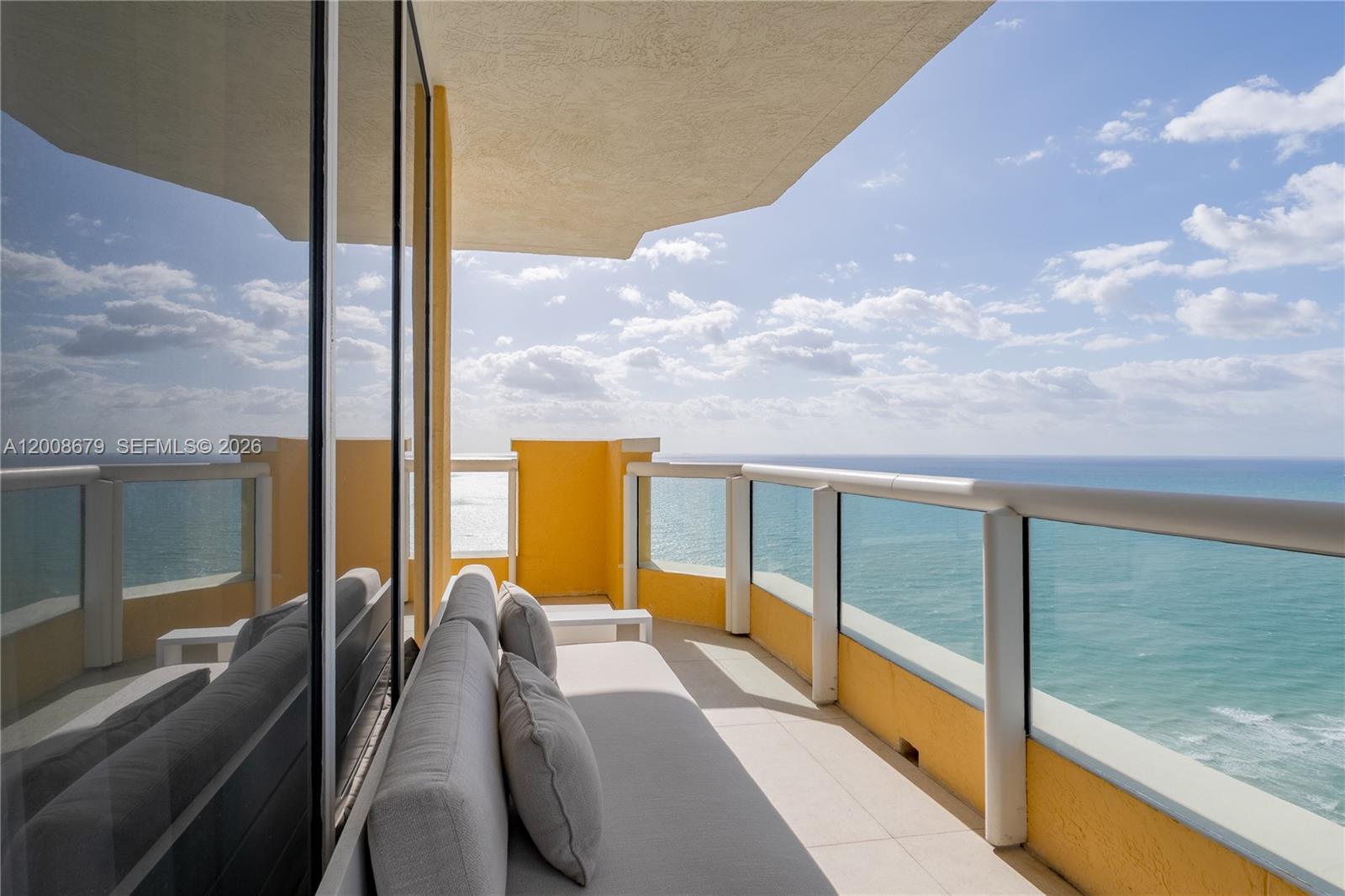 ACQUALINA OCEAN RESIDENCE - Residential