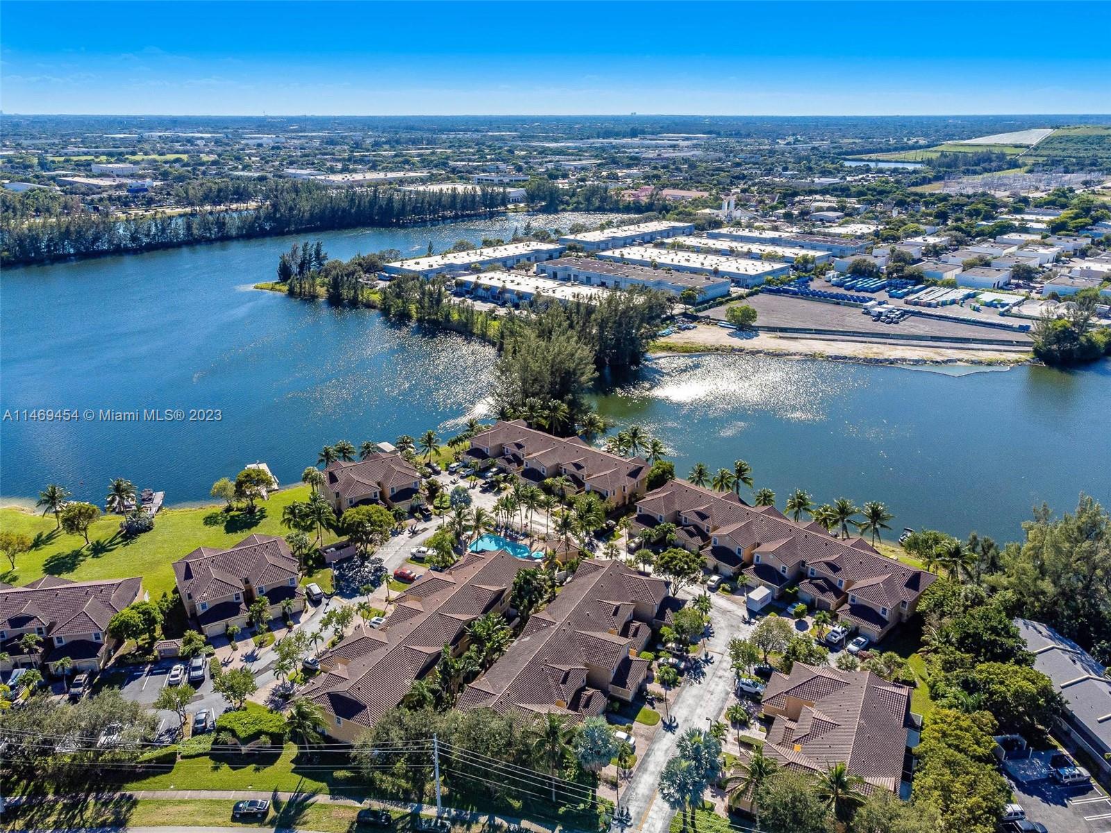 CRYSTAL LAKE 2ND SEC - Residential