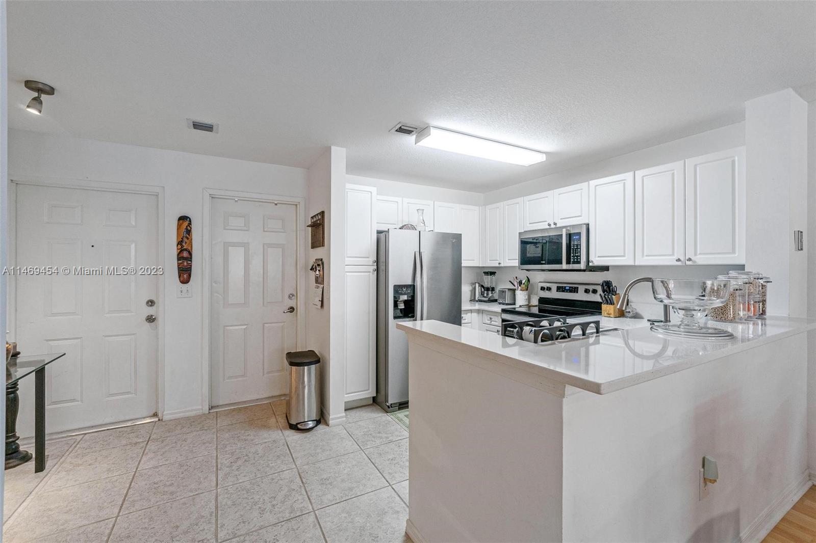 CRYSTAL LAKE 2ND SEC - Residential