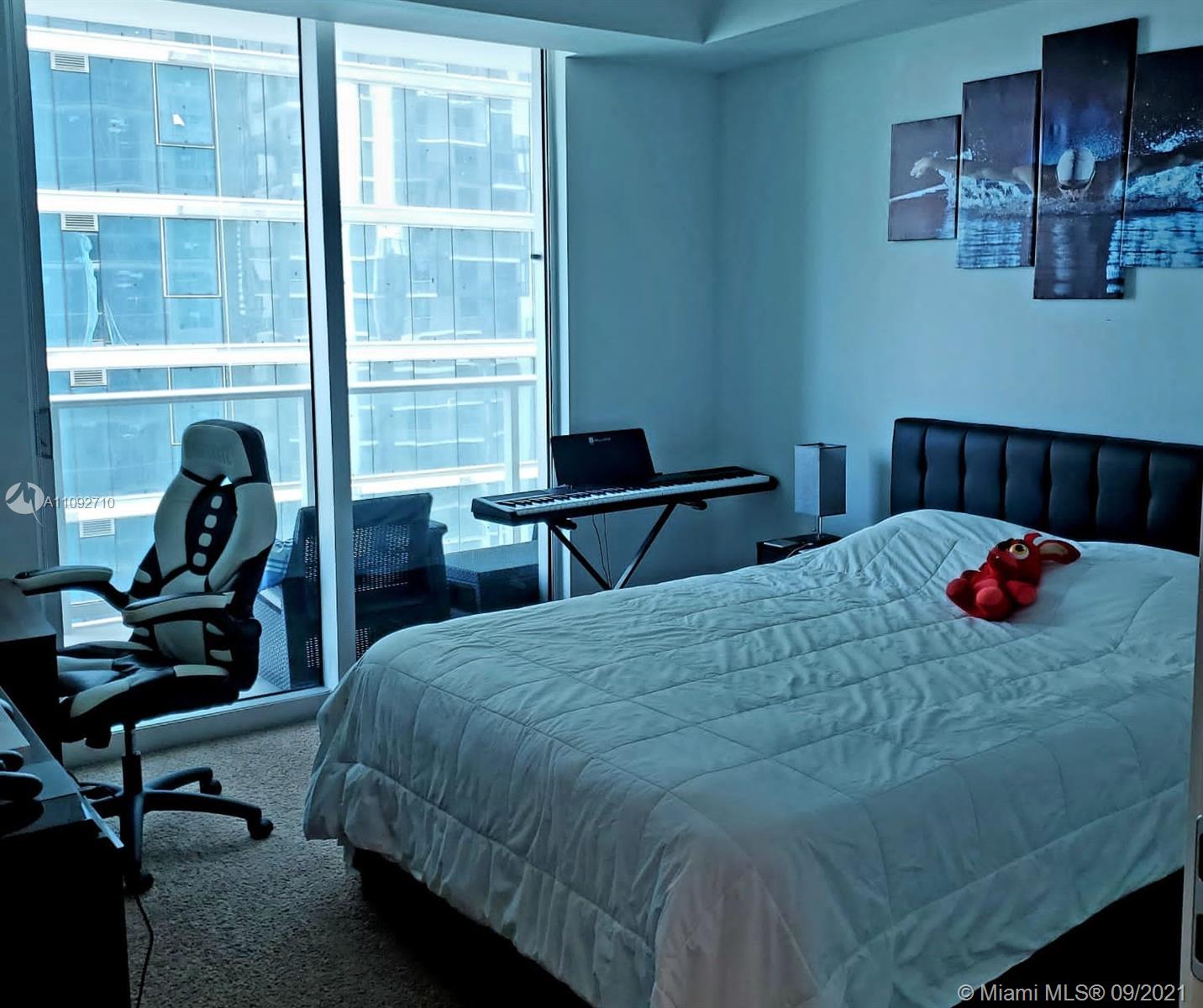 MET 1 CONDO - Residential