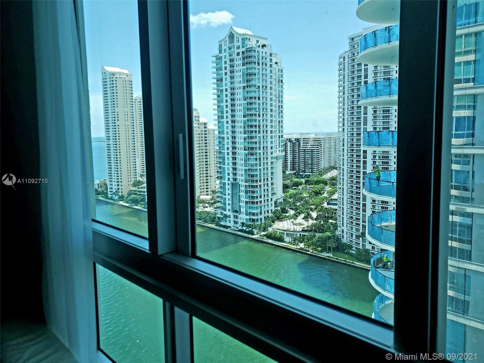 MET 1 CONDO - Residential