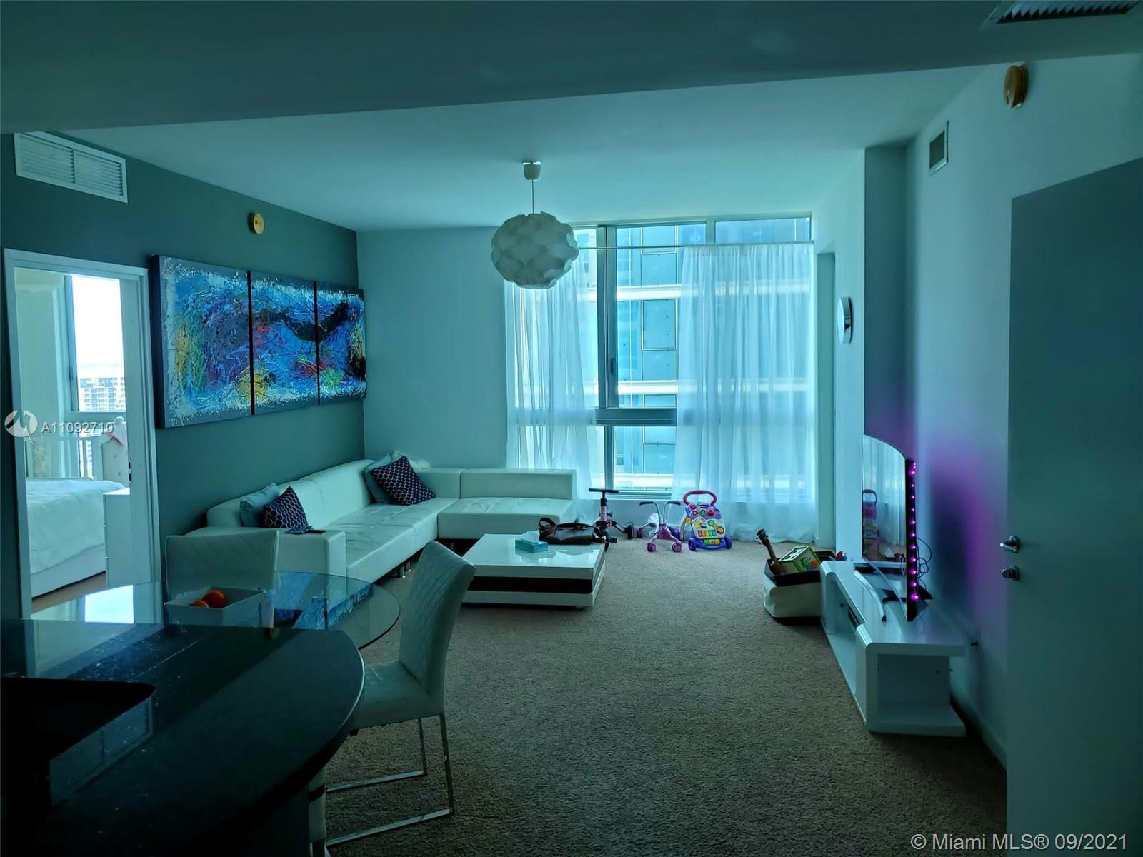 Bay views from this 2/2 split plan condo. South exposure. 9.4 ft. ceiling height. Integrated kitchen. Italian cabinetry, granite countertops, stainless steel appliances, cable & internet included. One assigned parking space. Easy access to I-95. Walking distance from restaurants and supermarkets. .