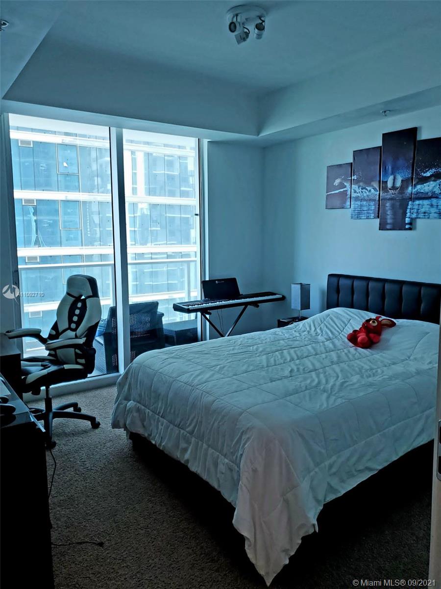 MET 1 CONDO - Residential