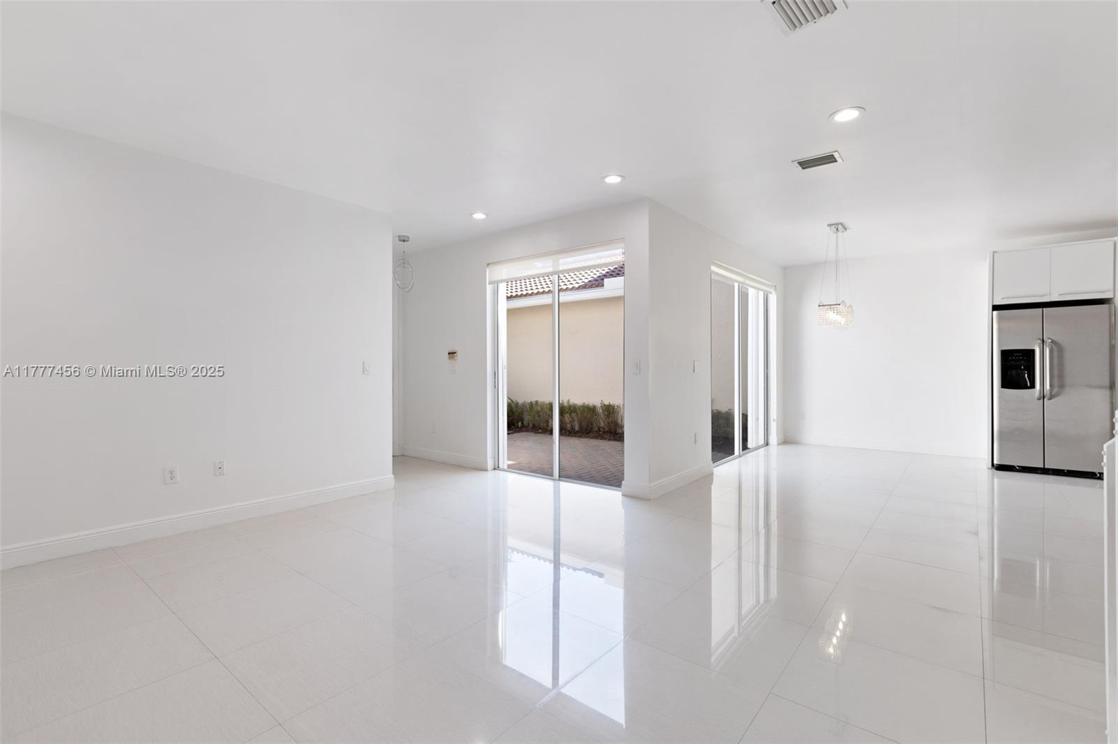 WEST LAKE VILLAGE PLAT - Residential Lease