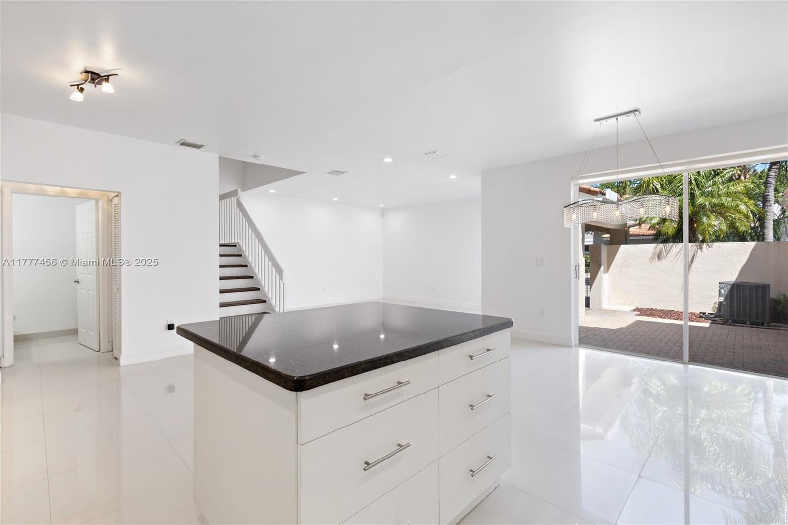 WEST LAKE VILLAGE PLAT - Residential Lease