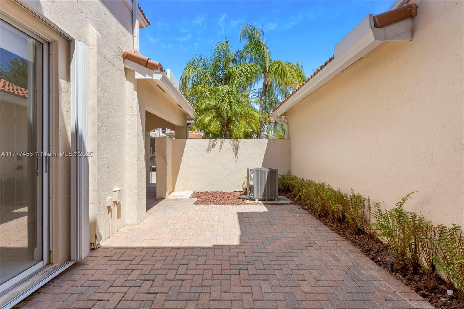WEST LAKE VILLAGE PLAT - Residential Lease