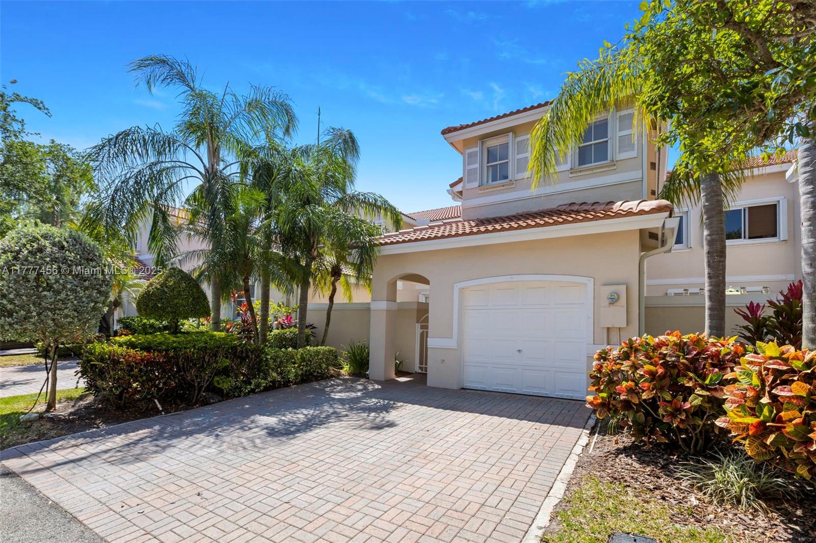 Beautifully renovated 3BR/2BA townhome in sought-after West Lake Village, just minutes from the beach and Downtown Hollywood. This spacious, modern unit features an open kitchen with white cabinetry, granite counters, stainless steel appliances, and an island. Bathrooms boast quartz counters, updated fixtures, and frameless glass showers. Each bedroom has a walk-in closet. Porcelain floors downstairs, wood-look vinyl upstairs, recessed lighting, full-size washer/dryer, tankless water heater, and new roof. Balcony overlooks the courtyard. Gated community with tennis, pool, Jacuzzi, gym, clubhouse, kids’ play area & 24/7 security. Garage