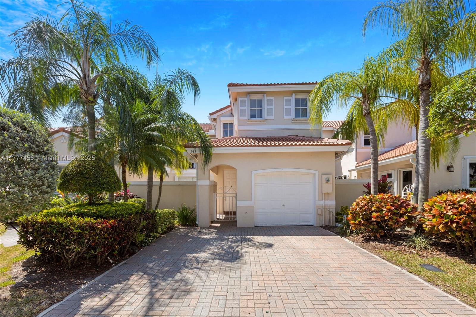 WEST LAKE VILLAGE PLAT - Residential Lease
